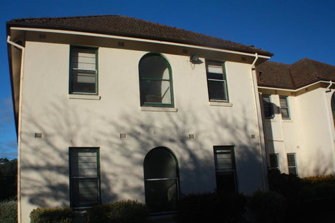 The Dormie House - On The Golf Course - Grafton Accommodation 1