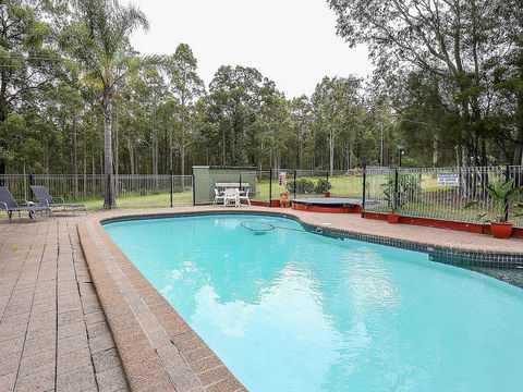 Vineyard Hill - Grafton Accommodation 3