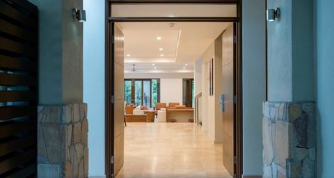 Sea Temple Port Douglas 3 Bedroom Luxury Villa - Grafton Accommodation 5