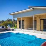 Mandalay Villas - Villa 2 - Grafton Accommodation 0