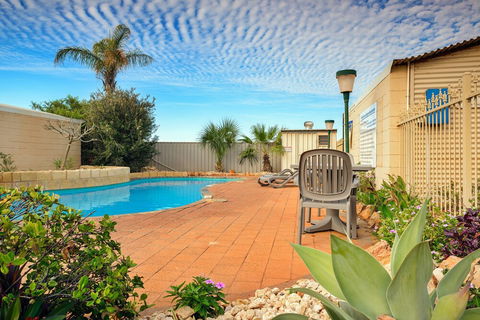 Osprey Holiday Village Unit 123 - Grafton Accommodation 2