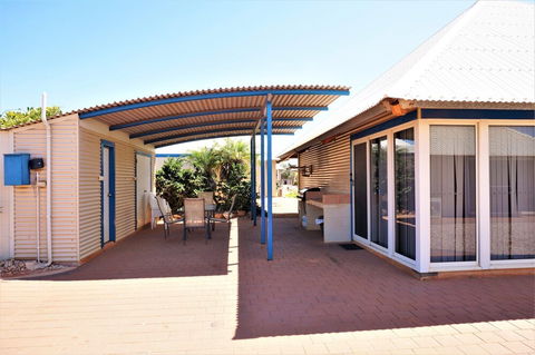 Osprey Holiday Village Unit 123 - Grafton Accommodation 3