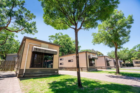 Adelaide Caravan Park - Grafton Accommodation 3