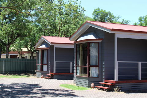 Adelaide Caravan Park - Grafton Accommodation 4