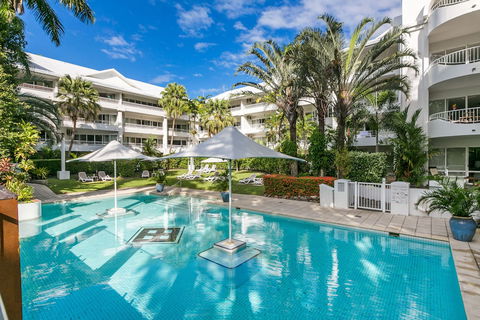 Poolside Apt In Alamanda Beachfront Resort 41 - Grafton Accommodation 5