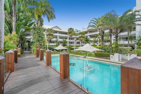 Poolside Apt In Alamanda Beachfront Resort 41 - Grafton Accommodation 1