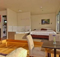 The Mussel Boys - Grafton Accommodation