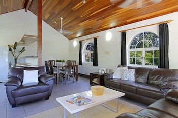 A PERFECT STAY - Clarkes Beach Villa - Grafton Accommodation 6