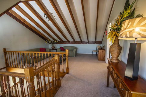 Ainslie Manor B&B - Grafton Accommodation 4