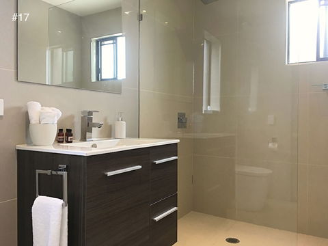 Anchorage Apartments Bermagui - Grafton Accommodation 3