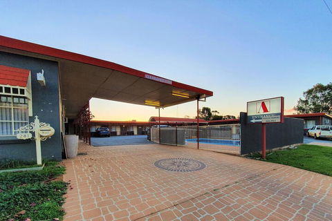 Ardeanal Motel West Wyalong - Grafton Accommodation 1