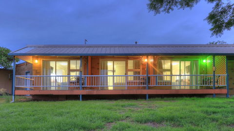 Jacaranda Motor Lodge - Grafton Accommodation 3
