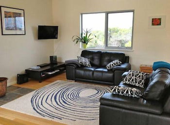 A Dune Escape - Grafton Accommodation 4