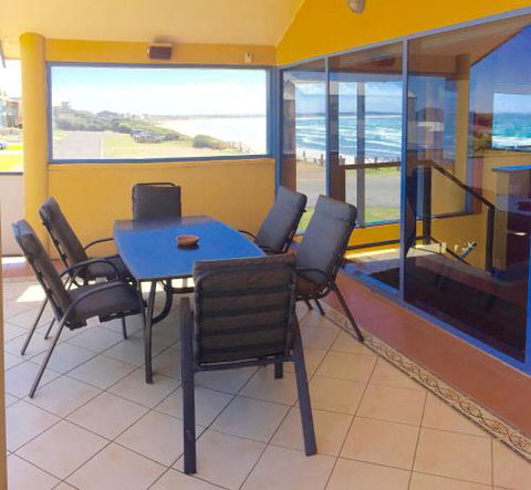 Port Fairy Getaway - Grafton Accommodation 1