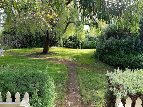 Clonmara Country House & Cottages - Grafton Accommodation 0