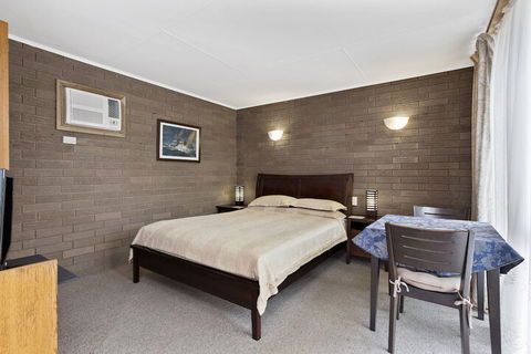 A1 Motels Port Fairy Motel And Apartments - Grafton Accommodation 4