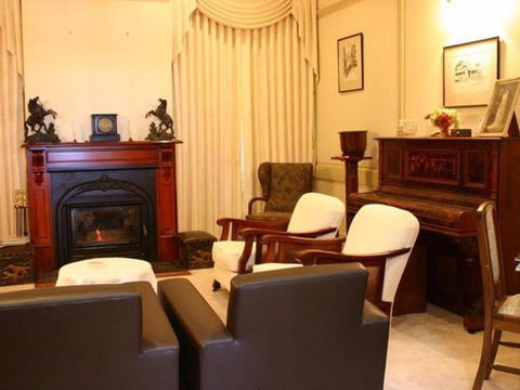 Tara House Bed & Breakfast - Grafton Accommodation 1