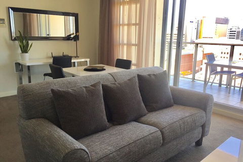 Adelaide DressCircle Apartments North Terrace - Grafton Accommodation 5
