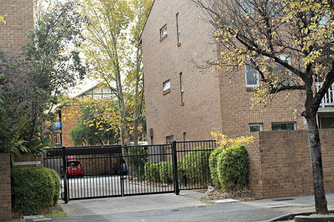 Adelaide Dresscircle Apartments Archer Street - Grafton Accommodation 4