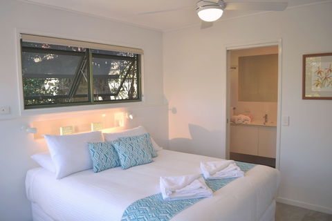 The Retreat Beach Houses - Grafton Accommodation 4