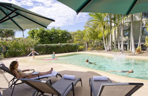 The Retreat Beach Houses - Grafton Accommodation 2