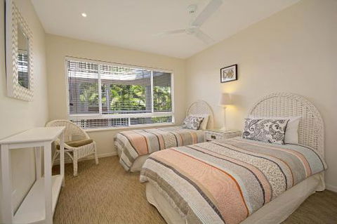 Sunshine Vista - Grafton Accommodation 1