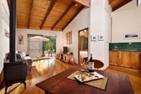 Aiyana Retreat - Grafton Accommodation 6