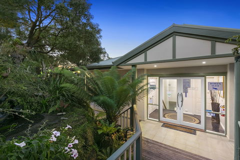 Arthurs Views - Grafton Accommodation 2