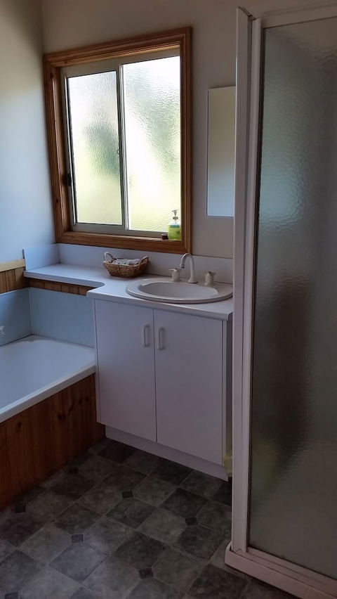 Awonga Cottages - Grafton Accommodation 5
