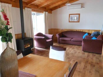 Awonga Cottages - Grafton Accommodation 6