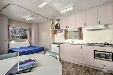 Cowes Caravan Park - Grafton Accommodation 6