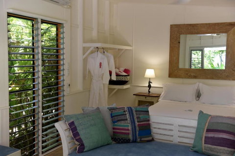 Sejala Beach Huts - Grafton Accommodation 5