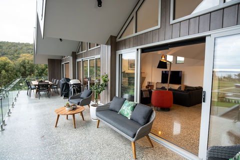 Adventure Bay Retreat - Grafton Accommodation 2
