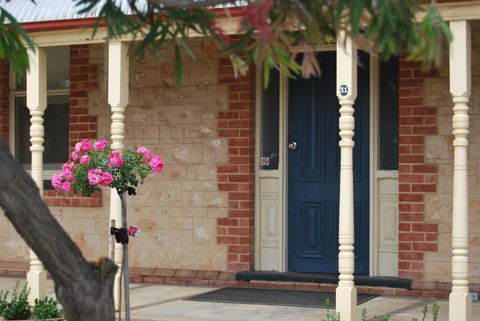 Jacaranda Cottage - Grafton Accommodation 3