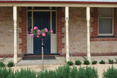 Jacaranda Cottage - Grafton Accommodation 5