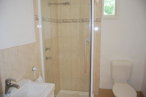 Jacaranda Cottage - Grafton Accommodation 2