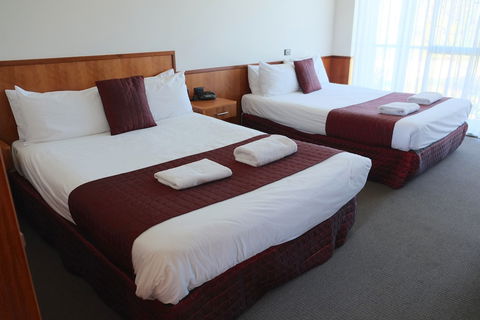 Berri Hotel - Grafton Accommodation 2