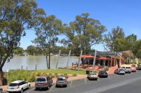 Berri Hotel - Grafton Accommodation 1