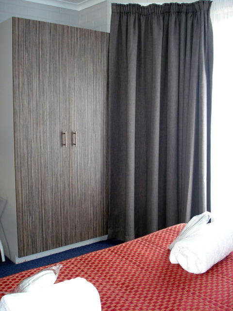 A Raceview Motor Inn - Grafton Accommodation 5