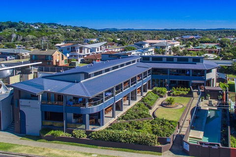 Lennox Holiday Apartments - Grafton Accommodation 1