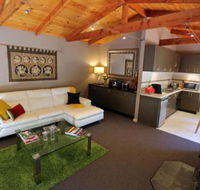 Mirkwood Forest Self contained Spa Cottages - Grafton Accommodation