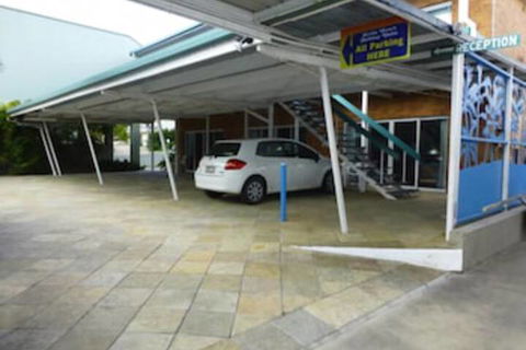Airlie Court Units - Grafton Accommodation 7