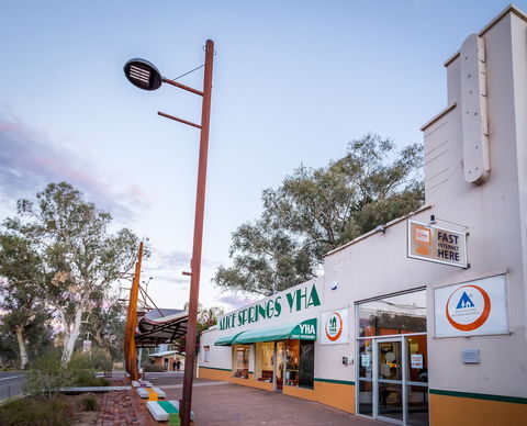 Alice Springs YHA - Hostel - Grafton Accommodation 0