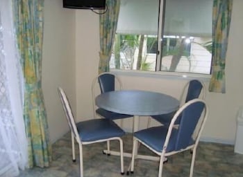 Ellis Beach Oceanfront Bungalows - Campground - Grafton Accommodation 1