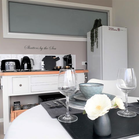 Shutters By The Sea - Grafton Accommodation 2