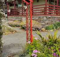 Cottage On Main