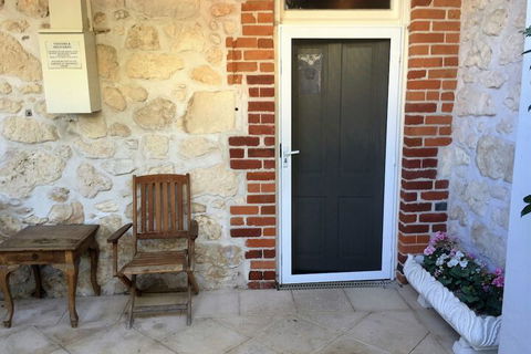Arundel's Boutique Accommodation - Grafton Accommodation 2