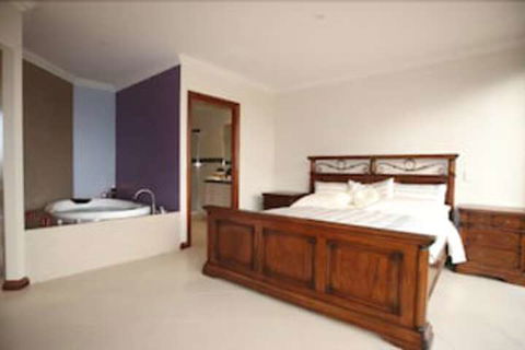 Aurora Cottages - Grafton Accommodation 7