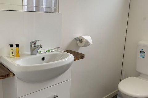 Swansea Holiday Park - Grafton Accommodation 5