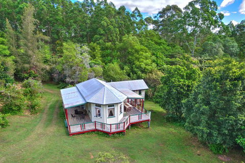 Avalon Noosa Farm Cottages - Grafton Accommodation 3